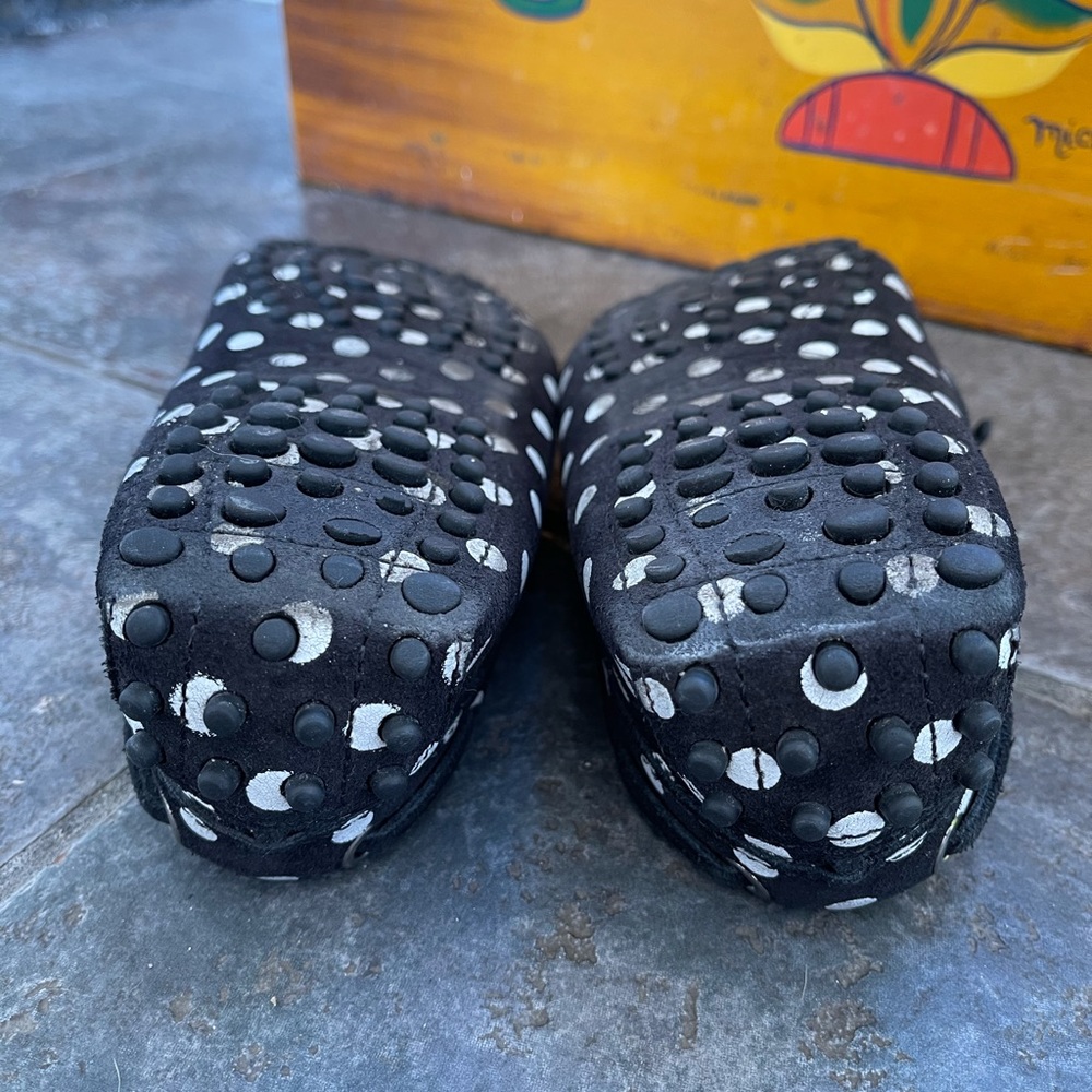Tod’s Black & White Polka Dot Driving Loafers 34.5 - Picture 6 of 7